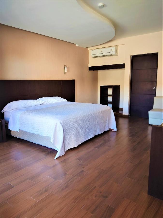 Hotel Oasis Heroica Caborca Exterior foto